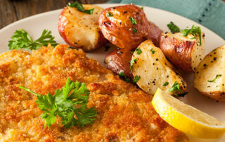 Mittelalterliches Schnitzelgelage nach Fidlmüllerin Art