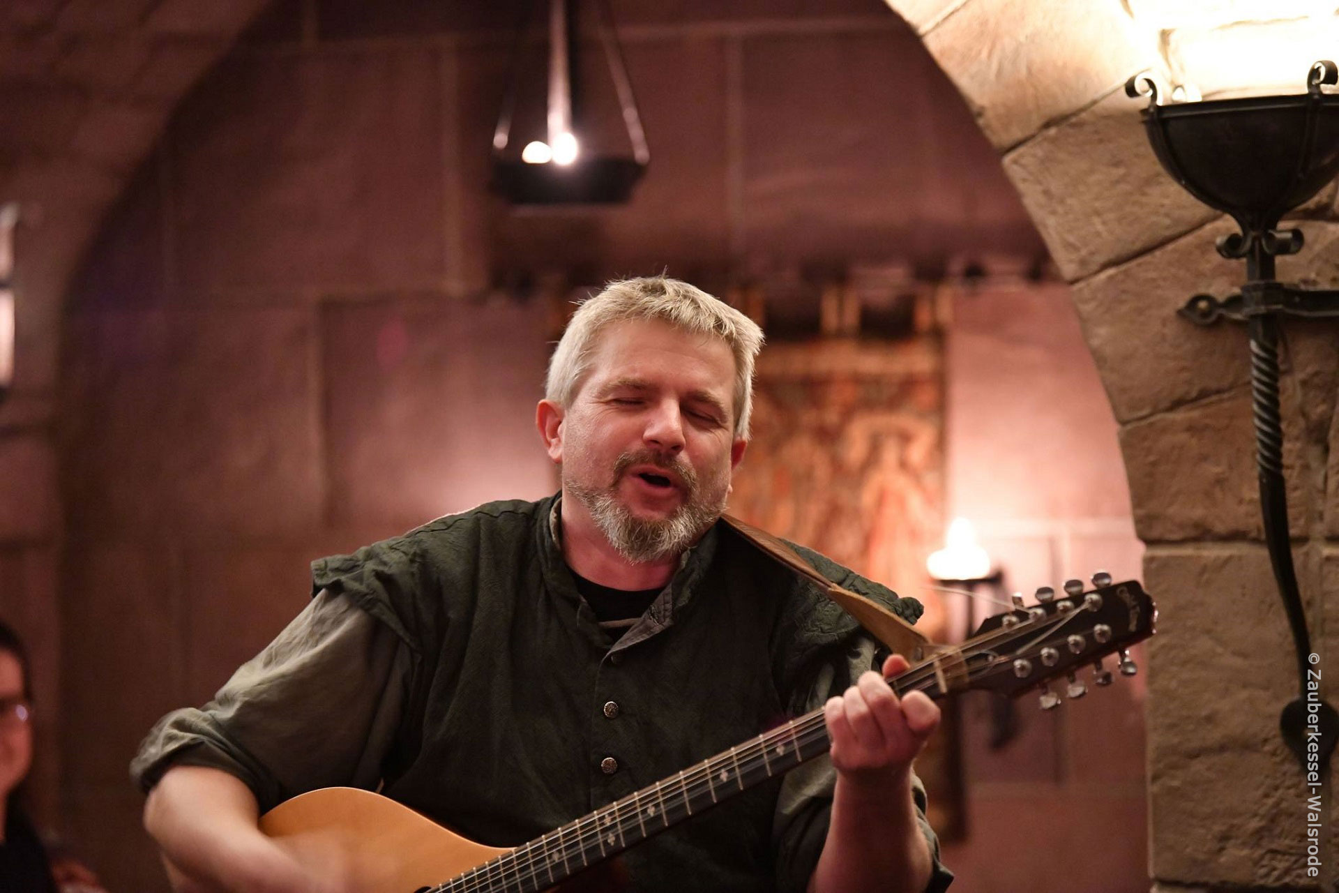 Musiker im mittelalterlichen Ambiente vom ehemaligen Zauberkessel in Walsrode